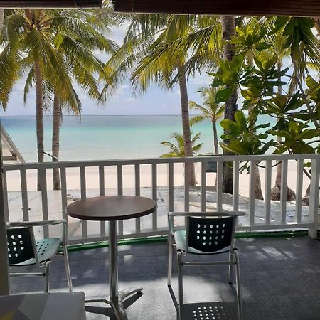 Bluewaves Beach House Balabag  Екстер'єр фото