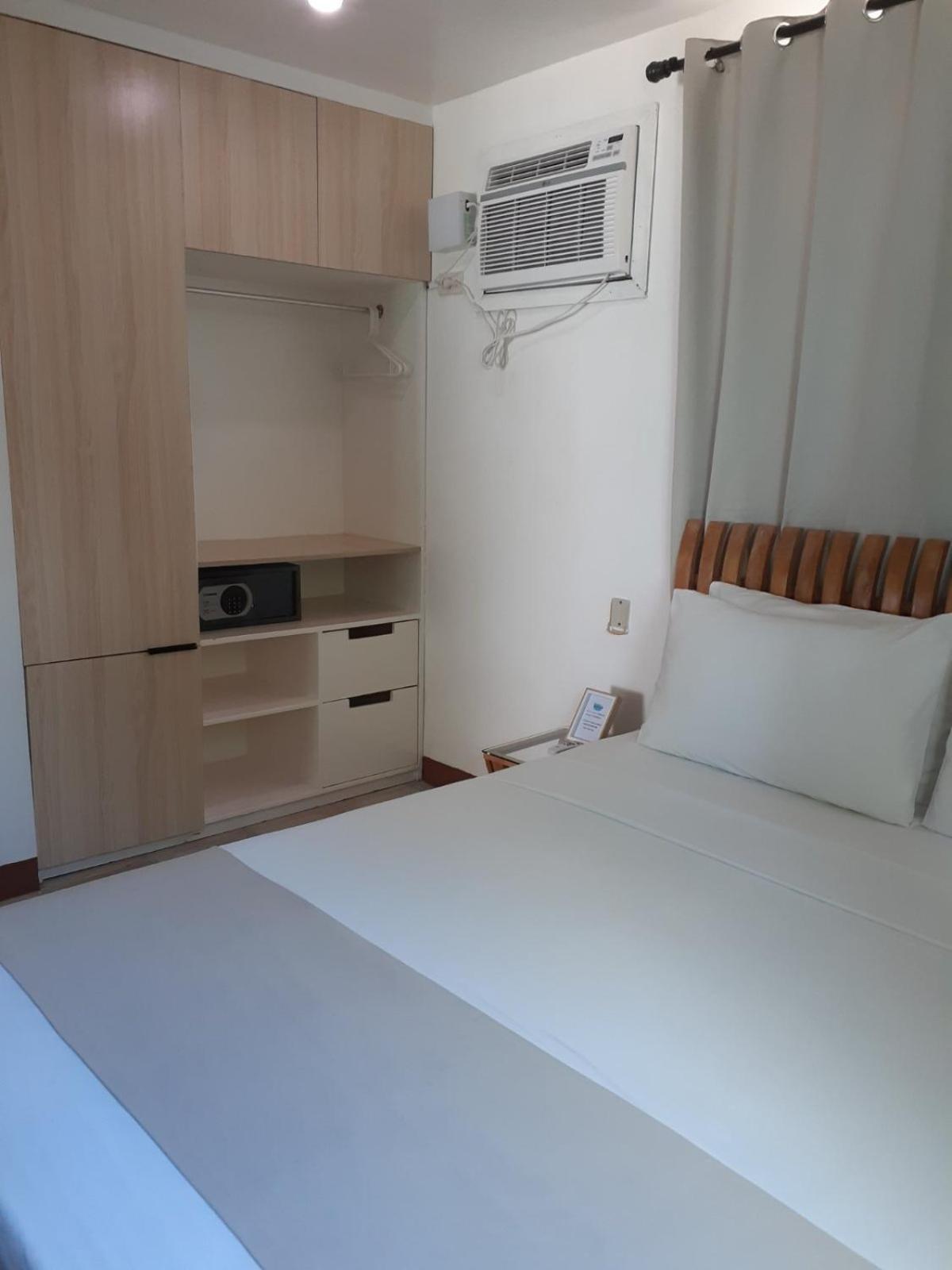 Bluewaves Beach House Balabag  Екстер'єр фото