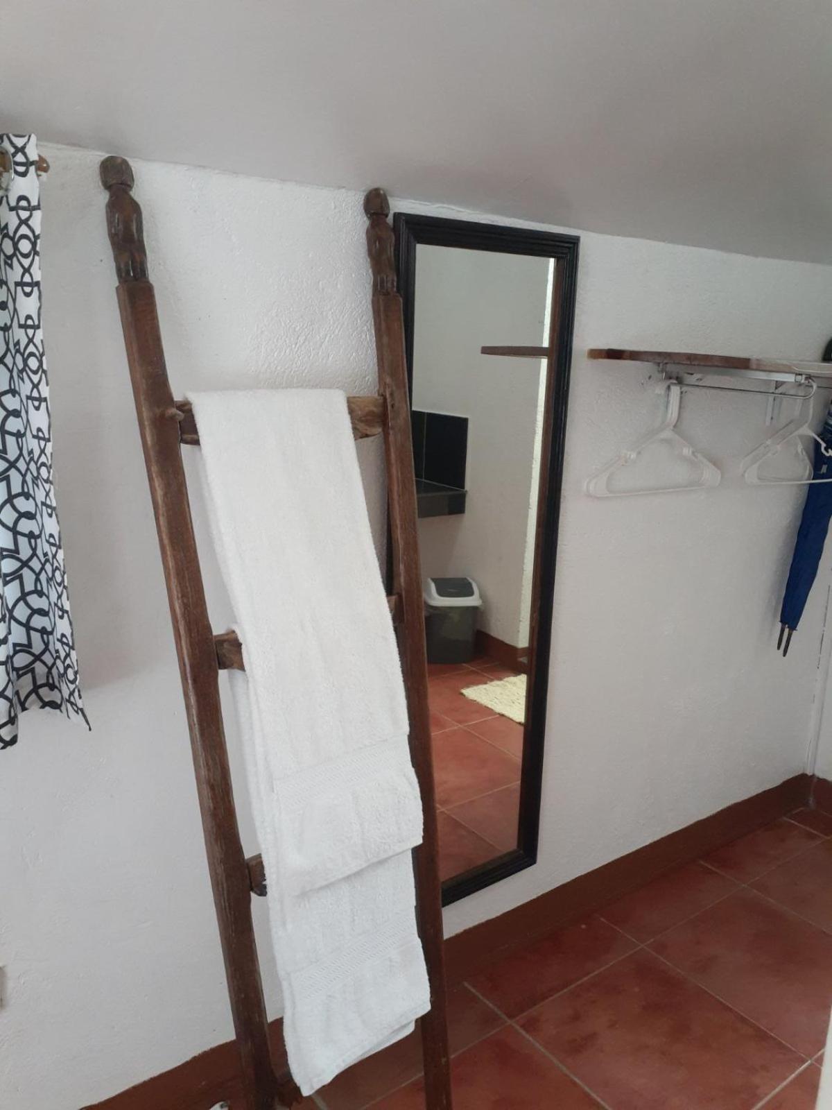 Bluewaves Beach House Balabag  Екстер'єр фото