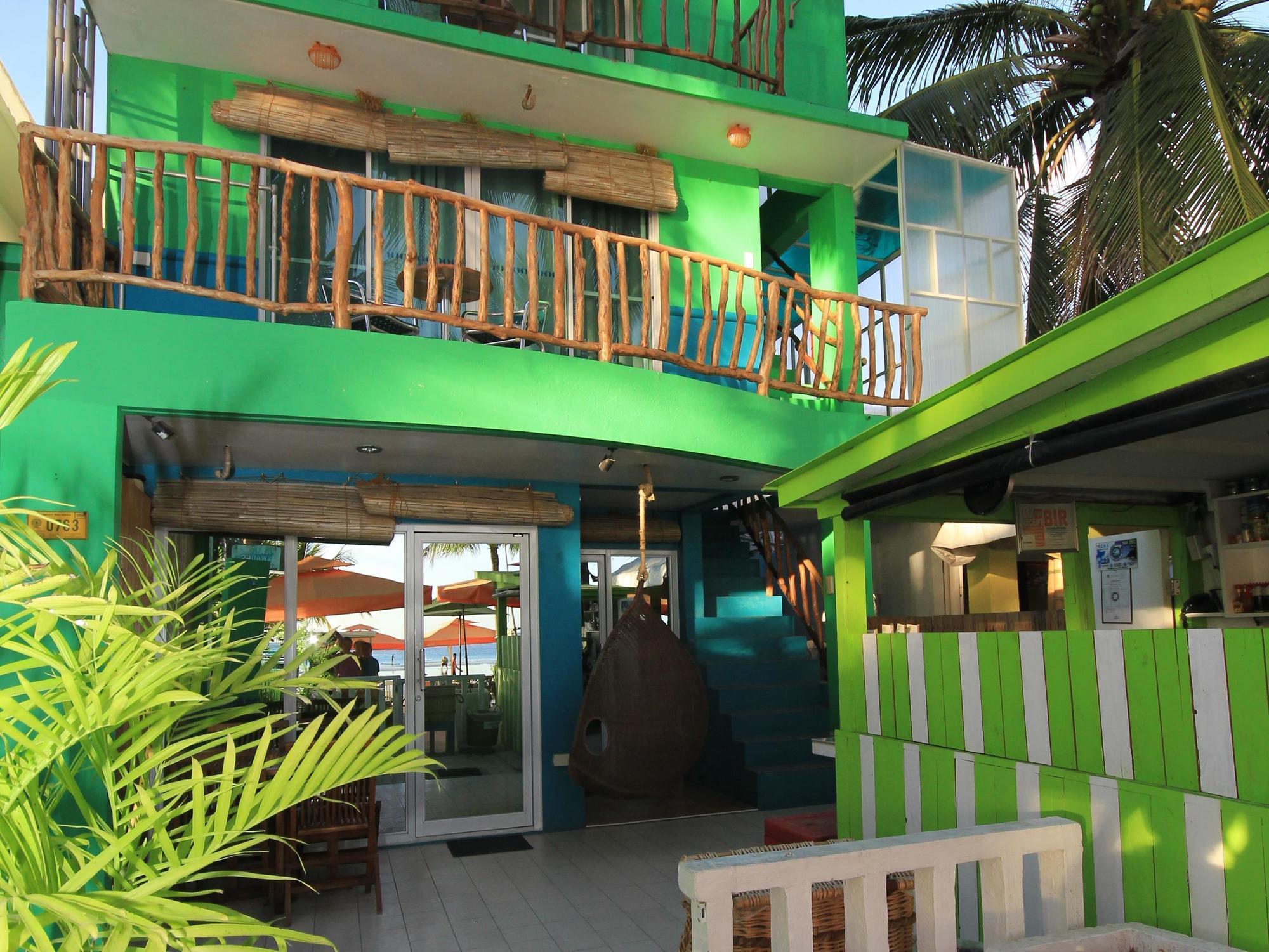 Bluewaves Beach House Balabag  Екстер'єр фото