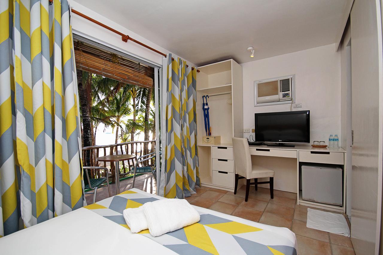Bluewaves Beach House Balabag  Екстер'єр фото